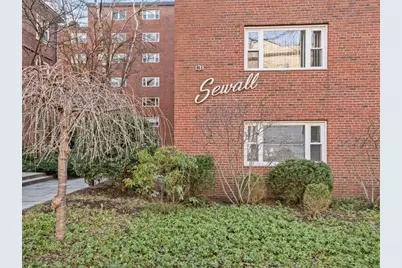131 Sewall Ave #6, Brookline, MA 02446 - Photo 3