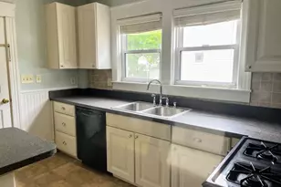 131 Cottage St, Norwood, MA 02062 - Photo 9