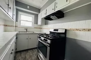 166 Bradford Ave, Fall River, MA 02721 - Photo 3