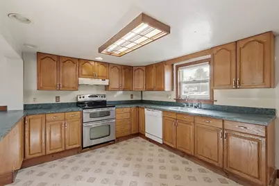 118 Spring St, Winchendon, MA 01475 - Photo 11