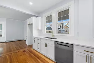 303 Maple St, New Bedford, MA 02740 - Photo 7