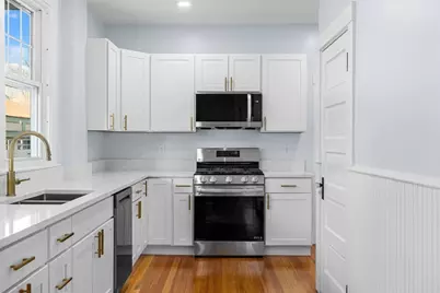 303 Maple St, New Bedford, MA 02740 - Photo 5