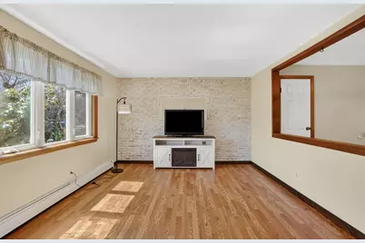 70 Quentin Rd, Springfield, MA 01129 - Photo 13