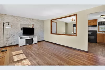 70 Quentin Rd, Springfield, MA 01129 - Photo 9