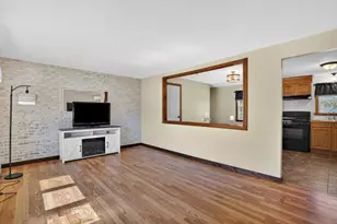 70 Quentin Rd, Springfield, MA 01129 - Photo 9