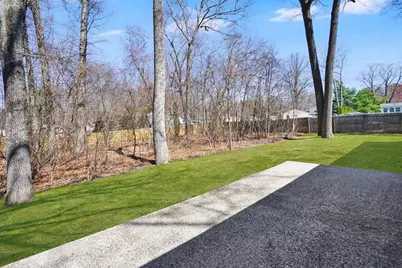 70 Quentin Rd, Springfield, MA 01129 - Photo 37