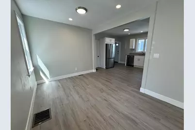 19 Weir Ave, Taunton, MA 02780 - Photo 5