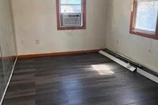 140 River St, Haverhill, MA 01832 - Photo 3