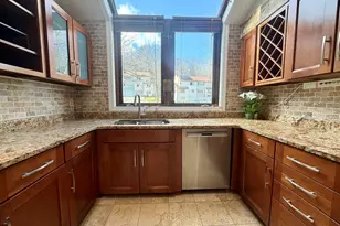 22 Gates Rd, Worcester, MA 01603 - Photo 9