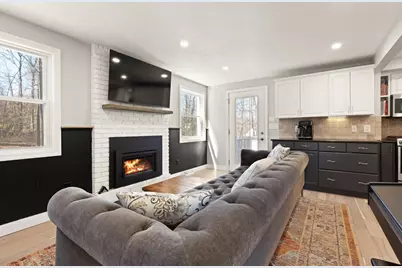 5 Susan Dr, Hopkinton, MA 01748 - Photo 9