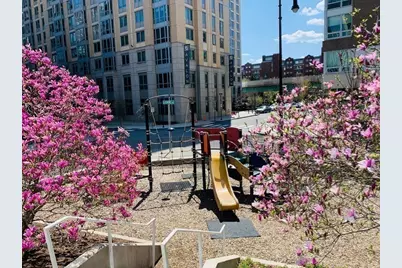 2 Earhart #706, Cambridge, MA 02141 - Photo 21