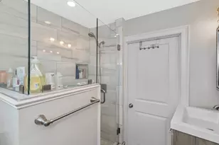 83 Main St, Boston, MA 02129 - Photo 9