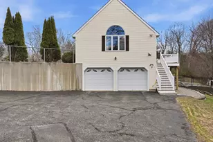 9 Knollwood Dr, Charlton, MA 01507 - Photo 3