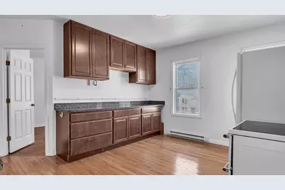 1442 Main St #1, Worcester, MA 01603 - Photo 11