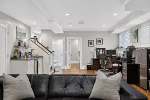 844 E 4th St, Boston, MA 02127 - Photo 27