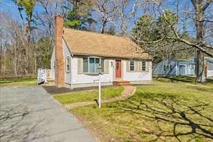 8 Susan Ln, Middleborough, MA 02346 - Photo 3