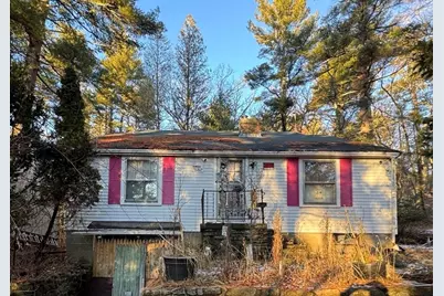 98 Medway St, Norfolk, MA 02056 - Photo 1