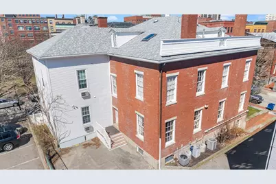 30-32 William St #1-4, New Bedford, MA 02740 - Photo 5