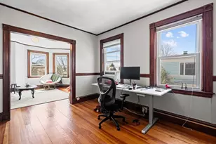 35 Eustis St, Cambridge, MA 02140 - Photo 27