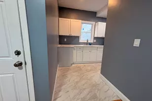 25 Central Square, Brockton, MA 02188 - Photo 15