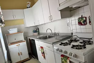 247 Dawson St, New Bedford, MA 02745 - Photo 11