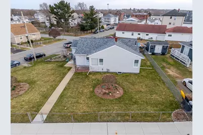 47 Stockton St, Fall River, MA 02721 - Photo 17