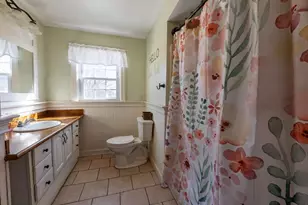 103 Chicago St, Fall River, MA 02721 - Photo 25