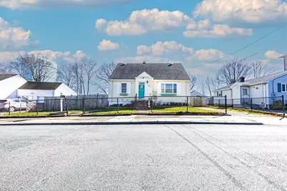 103 Chicago St, Fall River, MA 02721 - Photo 3