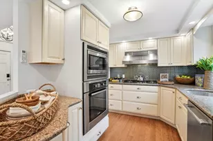 26 Sea Glen Rd, Oak Bluffs, MA 02557 - Photo 11