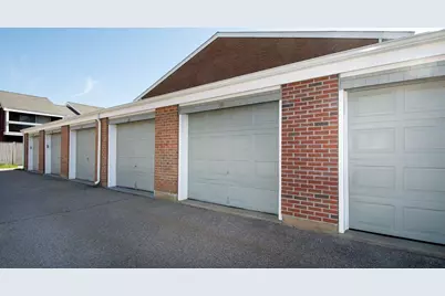 59 Rosewood Dr #59, Stoughton, MA 02072 - Photo 5