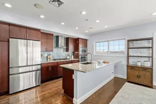 572 Freeport St, Boston, MA 02122 - Photo 3