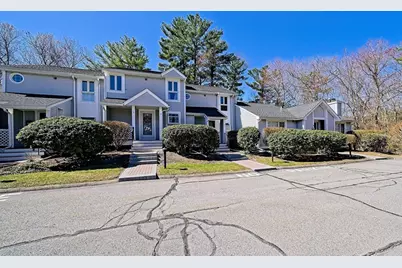 3 Dickinson Dr #A4, Taunton, MA 02780 - Photo 1