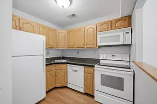 555 Russell Rd, Westfield, MA 01085 - Photo 5