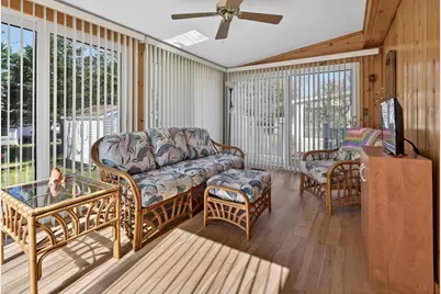 89 Trailwood Dr, Bridgewater, MA 02324 - Photo 9