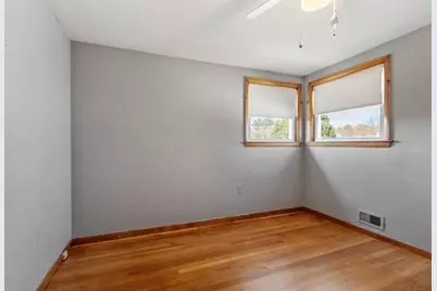 28 Hibiscus Ave, Waltham, MA 02451 - Photo 19