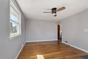 28 Hibiscus Ave, Waltham, MA 02451 - Photo 9