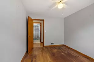 28 Hibiscus Ave, Waltham, MA 02451 - Photo 17