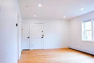 33 Hammond Pond Pkwy, Newton, MA 02467 - Photo 5