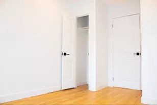 33 Hammond Pond Pkwy, Newton, MA 02467 - Photo 11