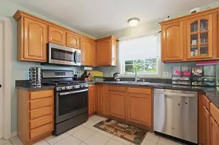 25 West Howard St, Quincy, MA 02169 - Photo 17