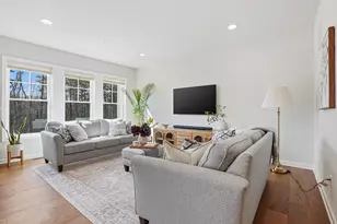 11 Winslow Ln, Grafton, MA 01536 - Photo 11