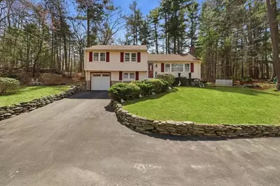 305 Plymouth St, Middleborough, MA 02346 - Photo 3