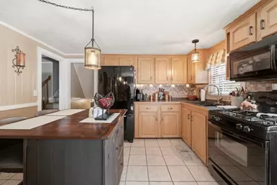 305 Plymouth St, Middleborough, MA 02346 - Photo 13