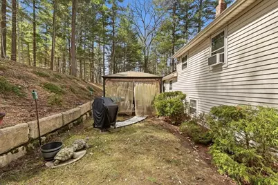 305 Plymouth St, Middleborough, MA 02346 - Photo 9