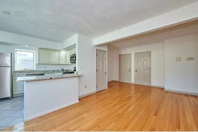 75 Summer St #3, Salem, MA 01970 - Photo 3