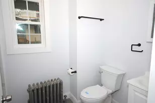 72 Hall St, Springfield, MA 01108 - Photo 11