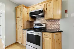 25 Sunset Ave, South Hadley, MA 01075 - Photo 13