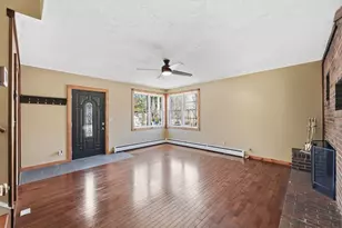 25 Sunset Ave, South Hadley, MA 01075 - Photo 7