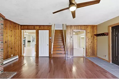 25 Sunset Ave, South Hadley, MA 01075 - Photo 5