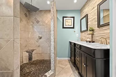 27 Hogg Memorial Dr, Whitman, MA 02382 - Photo 25